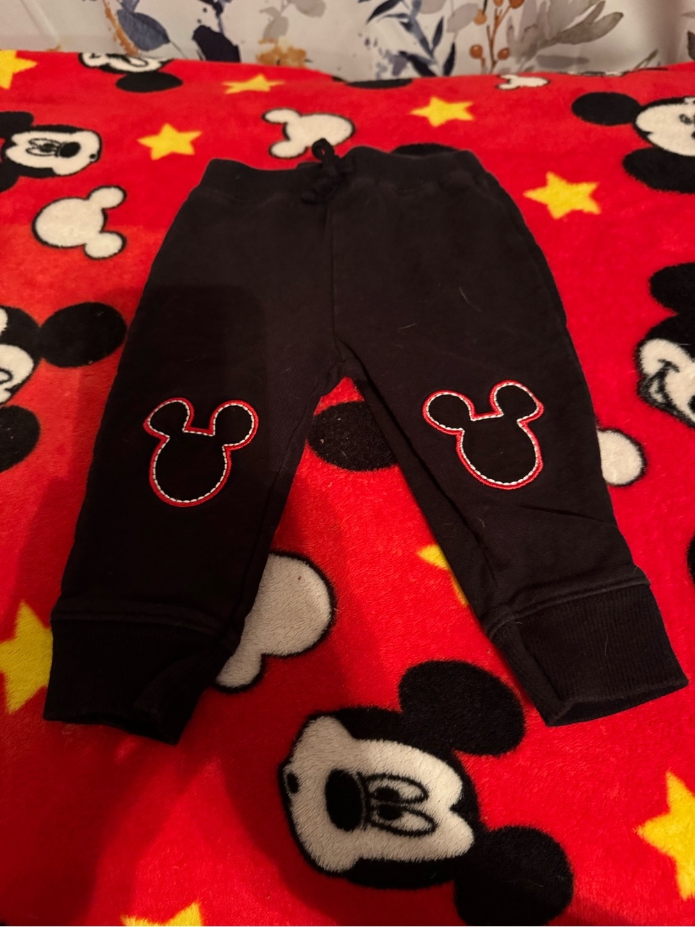 Disney Black Kids Sweatpants with Red Mickey Knee Appliqués 3 6 Months C5